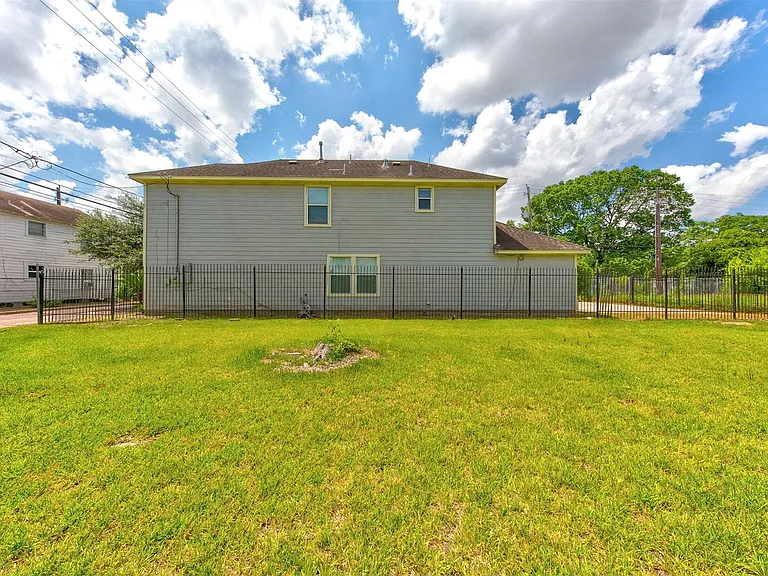 1118 Wilson St — Photo 39