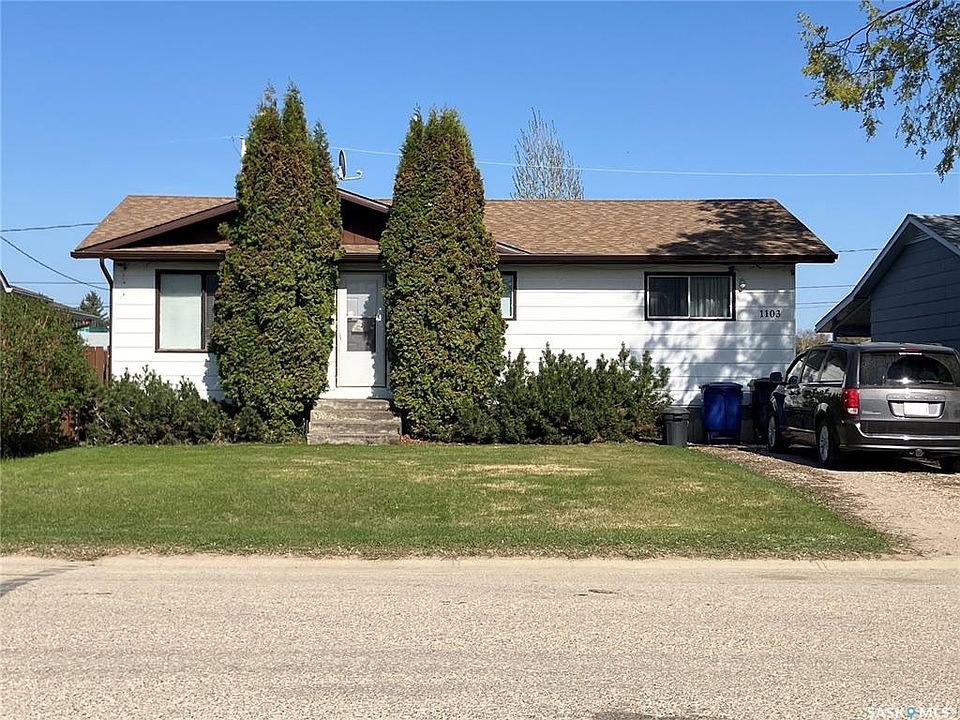 1st image of 1103 3rd STREET W