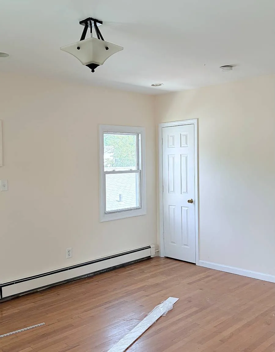 2 bed, 1.0 bath, $2,900 — Photo 3