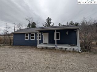 109 Southside Dr, Sparta, NC 28675