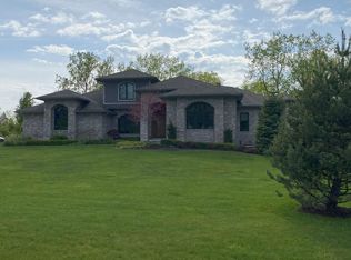 3093 Fleming Lake Dr, Ann Arbor, MI 48105