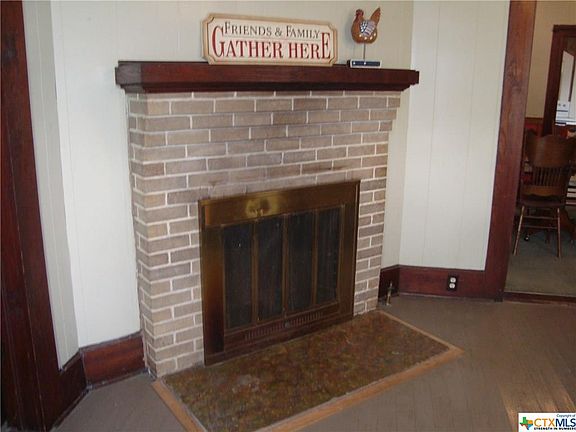 4th image of 715 Saint Peter St