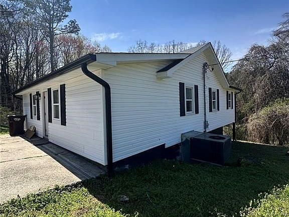 3rd image of 2403 Apple Pie Ridge Rd
