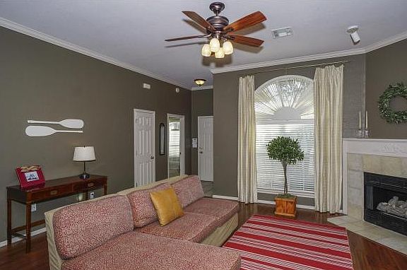 3rd image of 1612 Briarcreek