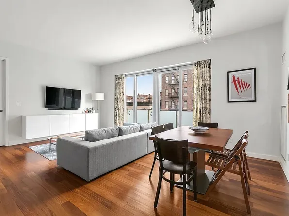 174 Vanderbilt Avenue image 1 of 18