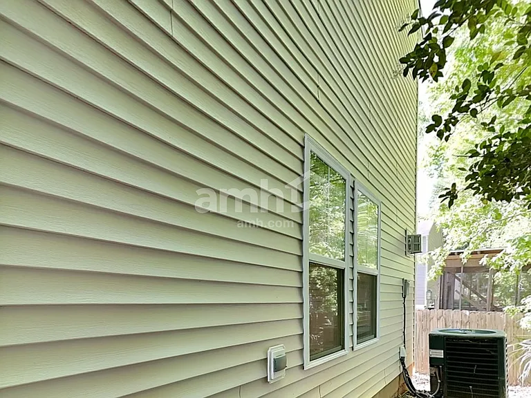 37 Valleyfield Dr — Photo 21