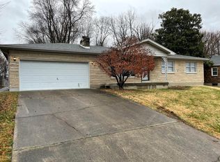 1511 Knight Rd, Louisville, KY 40216