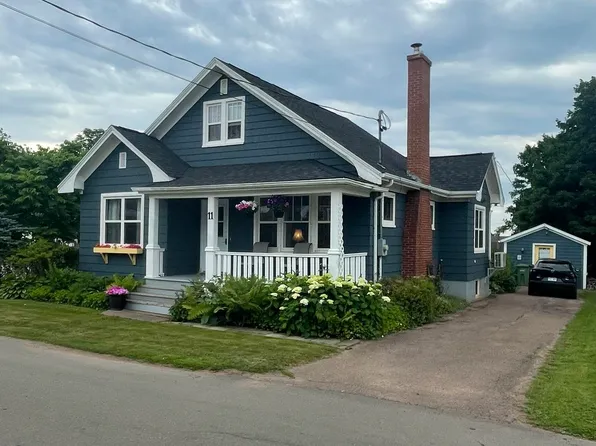 11 Belle Ave, Souris, PE C0A 2B0