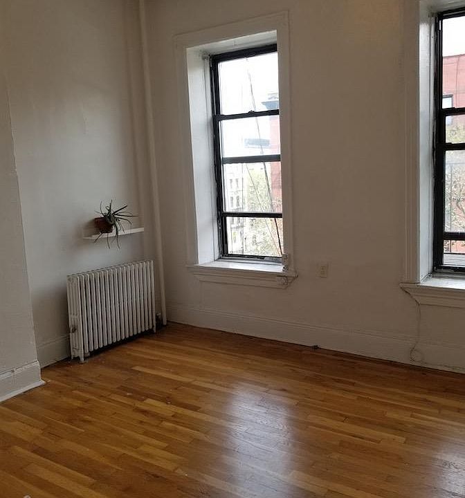 1st image of 930 Columbus Ave APT 3A