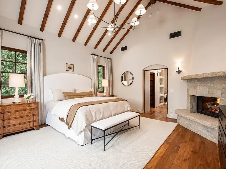 710 Romero Canyon Rd — Photo 15