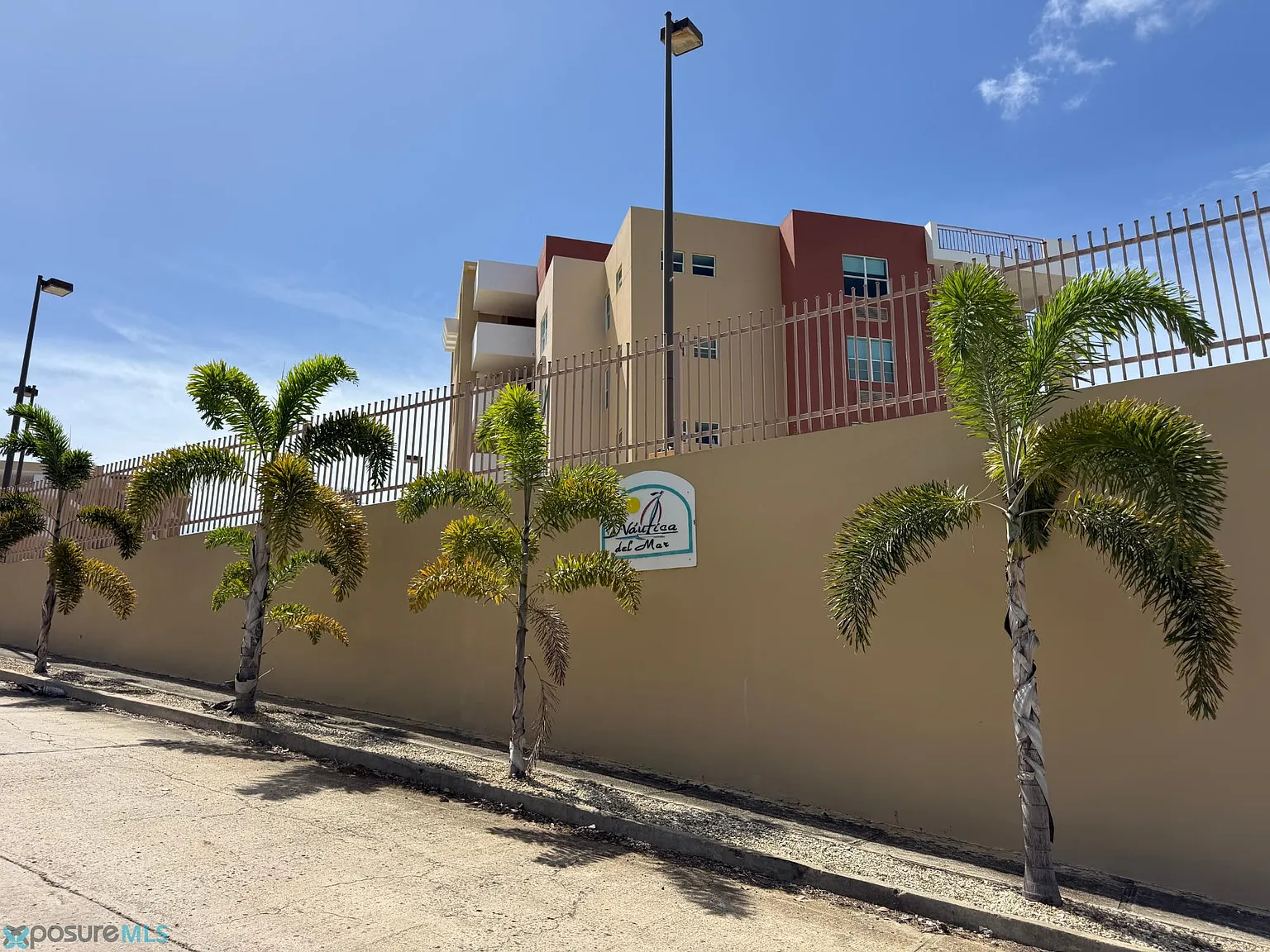 Nautica Del Mar (Condominio) — Photo 1