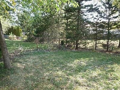 3rd image of 1525 Arlington Ln
