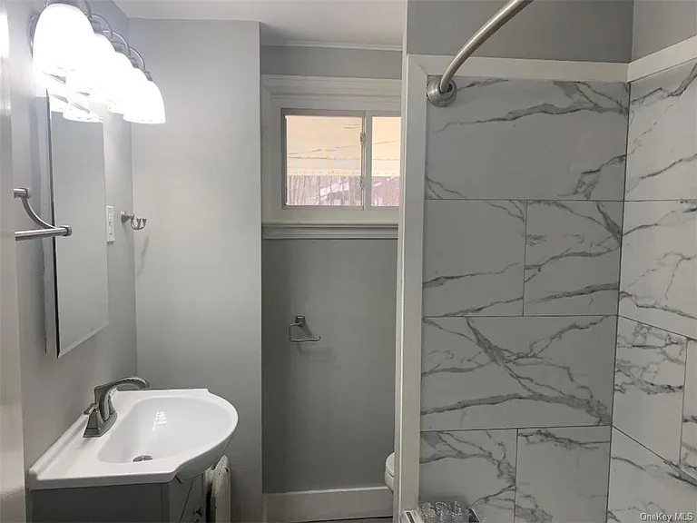 78 Duncan Ave #5 — Photo 20
