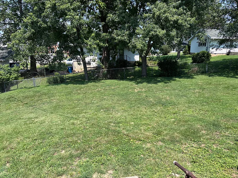 539 Main St — Photo 9