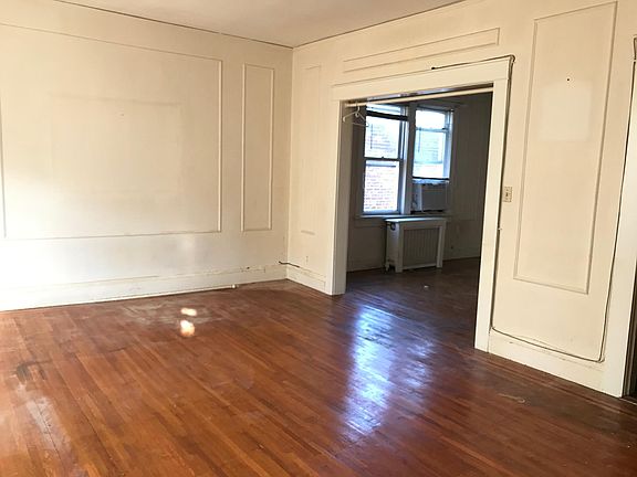 3rd image of 52 Alder St APT 1