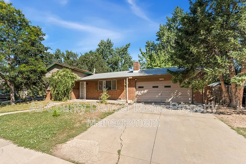 3 bed, 2.0 bath, 1448 sqft, $2,635 — Photo 2