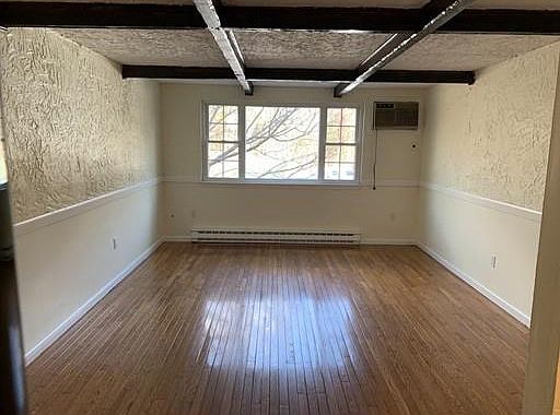 2nd image of 118 Parker St APT 22