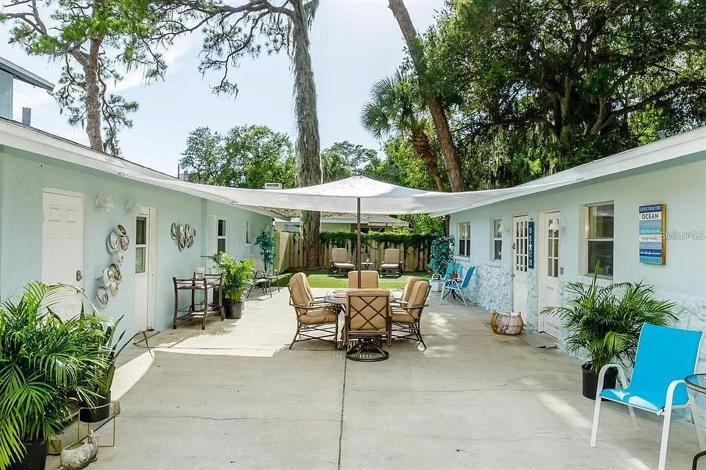 1 bed, 1.0 bath, 950 sqft, $1,895 — Photo 1