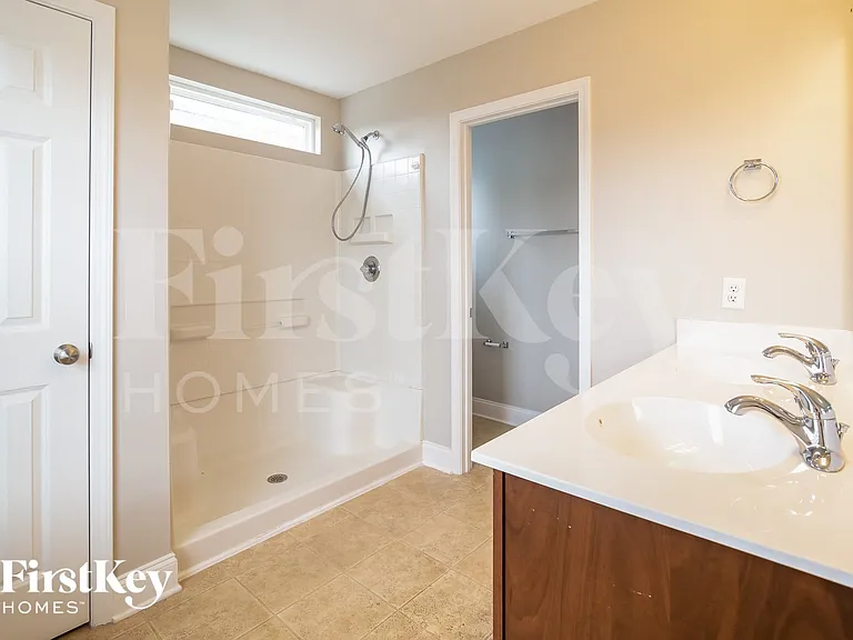 131 Woodbrook Way — Photo 10