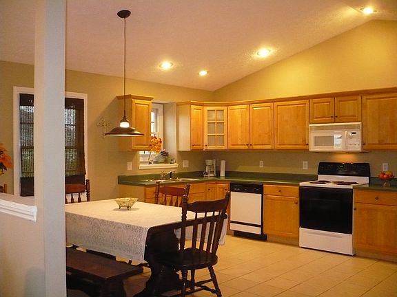 4th image of 2635 Alexander Ct