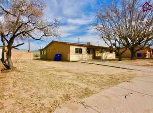 1804 Beverly Pl, Las Cruces, NM 88001
