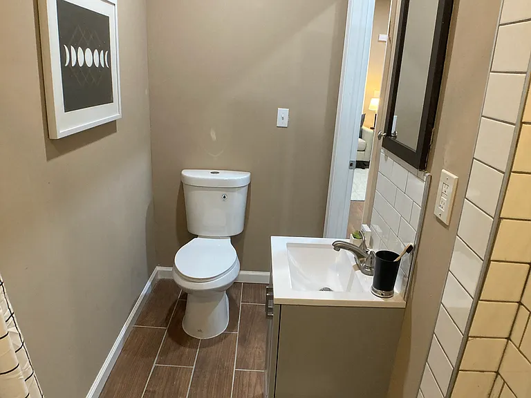 2060 E Orleans St — Photo 12