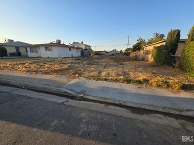 1210 E 9th St, Bakersfield, CA, 93307