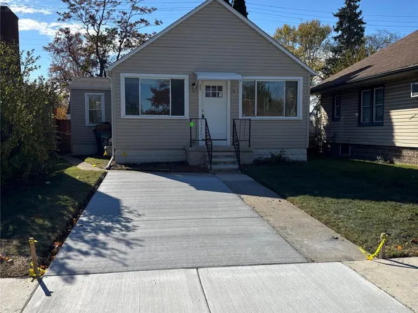 557 White Ave, Lincoln Park, MI 48146