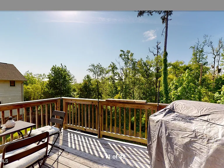 417 Jasmine Ln — Photo 7