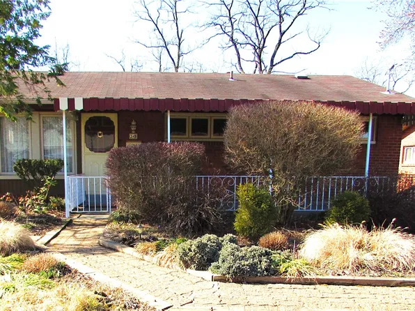 349 Princeton Dr, Pittsburgh, PA 15235