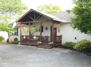 164 Carolina Crest Dr, Franklin, NC 28734