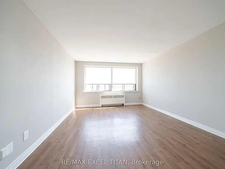 468 Ottawa St N #334D — Photo 2