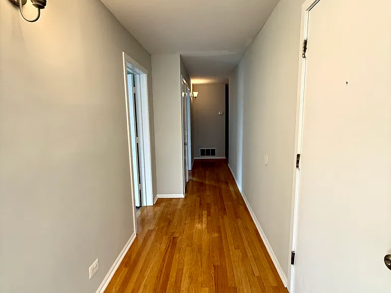 6141 S Woodlawn Ave #3 — Photo 4