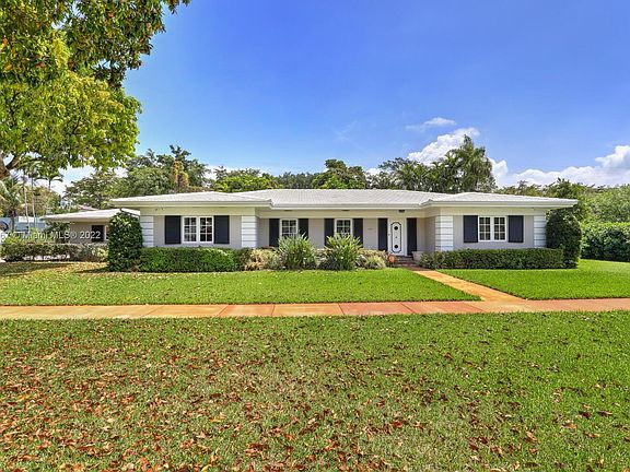 2nd image of 1205 Granada Blvd