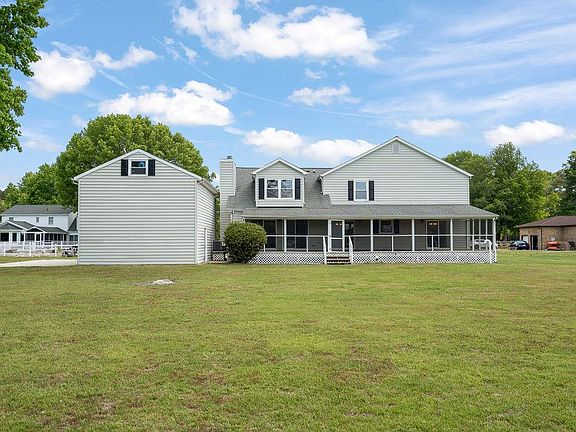2nd image of 302 Wildey Rd