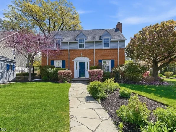 306 Concord Dr, Maywood Boro, NJ 07607
