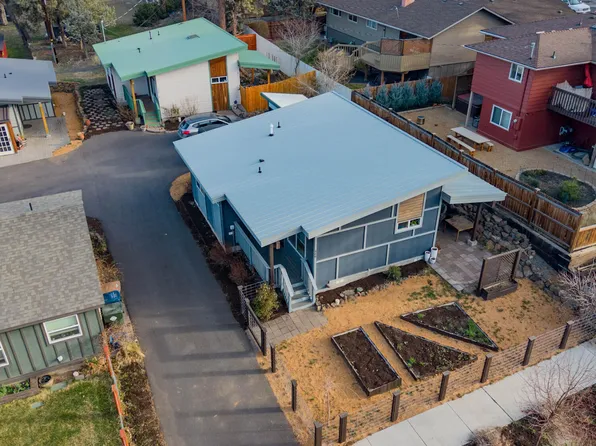 566 NE Lafayette Ave #1, Bend, OR 97701