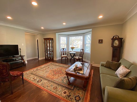 2nd image of 3308 N Newcastle Ave