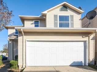 1402 Romo Plz, Dallas, TX 75211