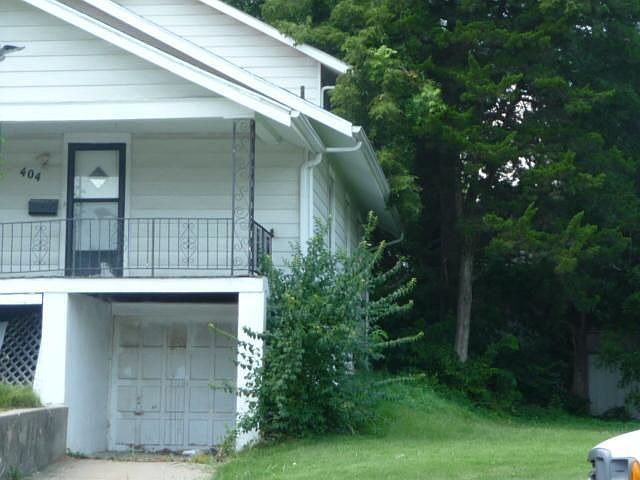 2nd image of 404 N 13th St