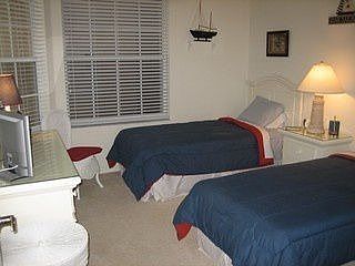 4th image of 8253 Parkstone Pl APT 105