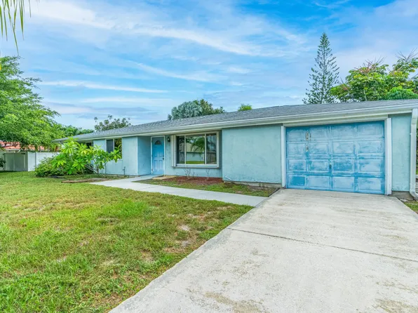 150 NE Lima Court, Port St Lucie, FL 34983