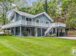 3367 Winnetaska Rd, Norton Shores, MI 49441