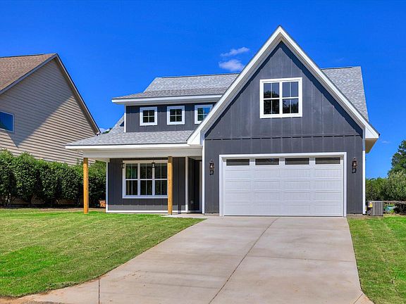 2nd image of 203 Dominion Dr