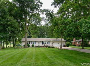 3990 Kemp Rd N, Lima, OH 45807