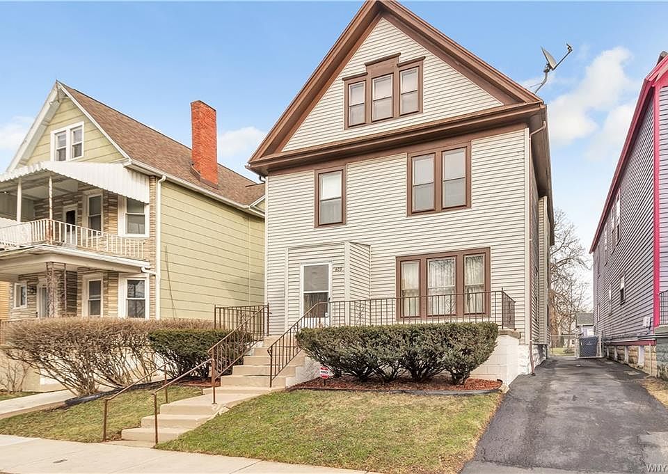 1st image of 409 Parkdale Ave