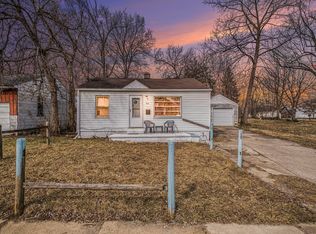 933 E Foss Ave, Flint, MI 48505