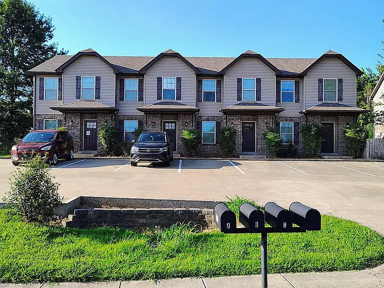 2 bed, 2.5 bath, 1175 sqft, $1,400 — Photo 4