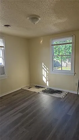 8025 Pompano St — Photo 3