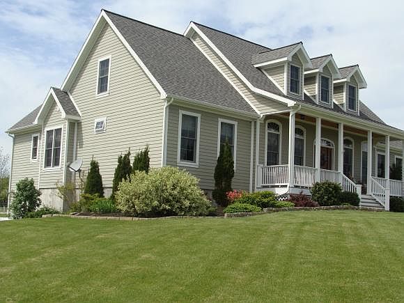 1st image of 4853 Tamarack Ln
